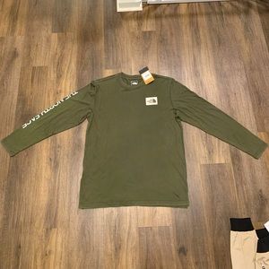 Brand New The North Face Long Sleeve T-shirt, XL